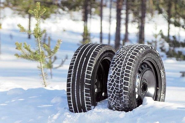 Зимние шины 215/55 R17