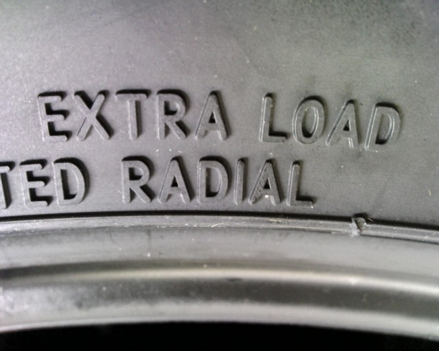 Чим шини з маркуванням "XL" відрізняються від аналогічних без нього