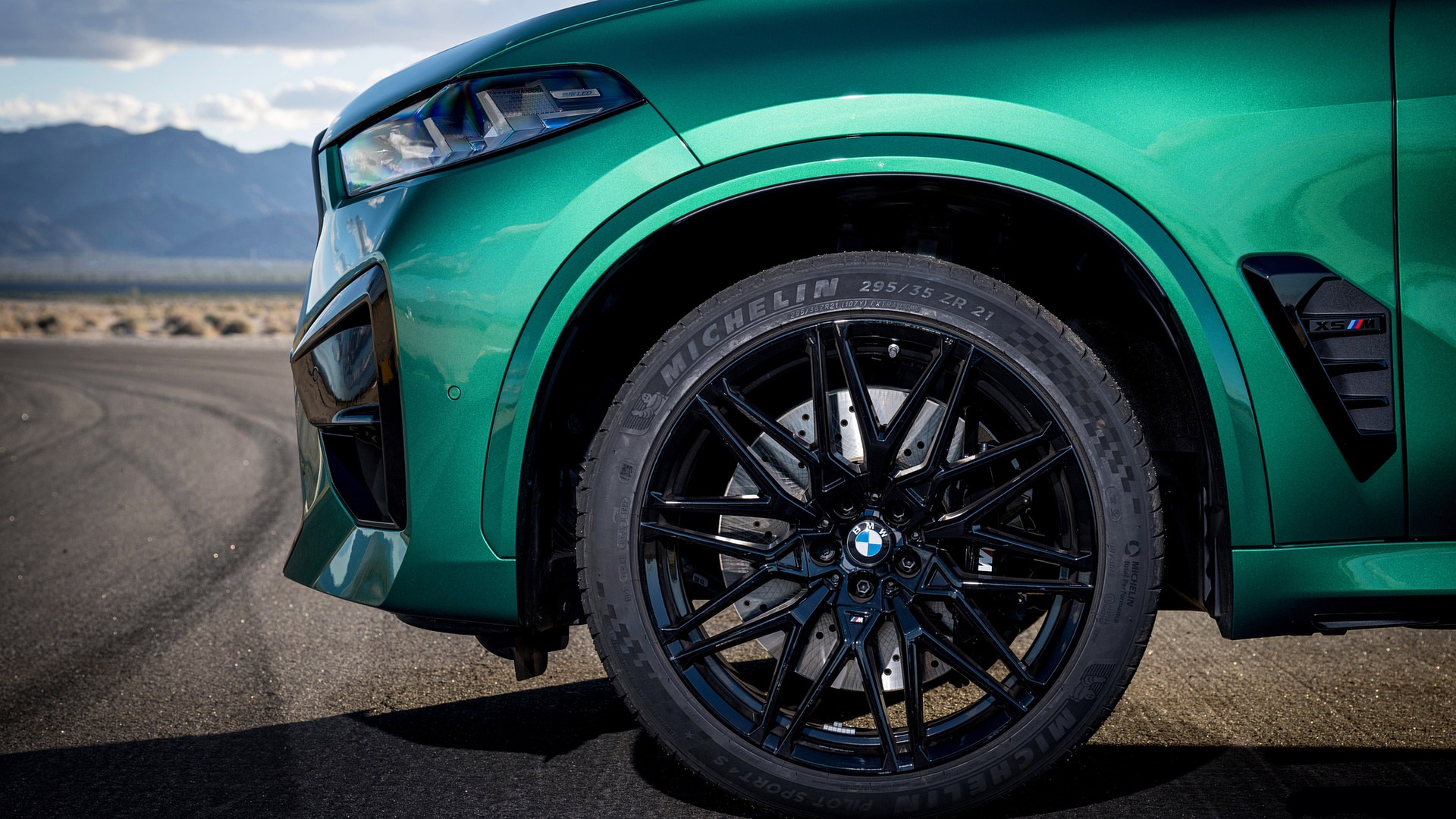 BMW схвалила сім шинних брендів для своєї найновішої серії автомобілів - фото 2