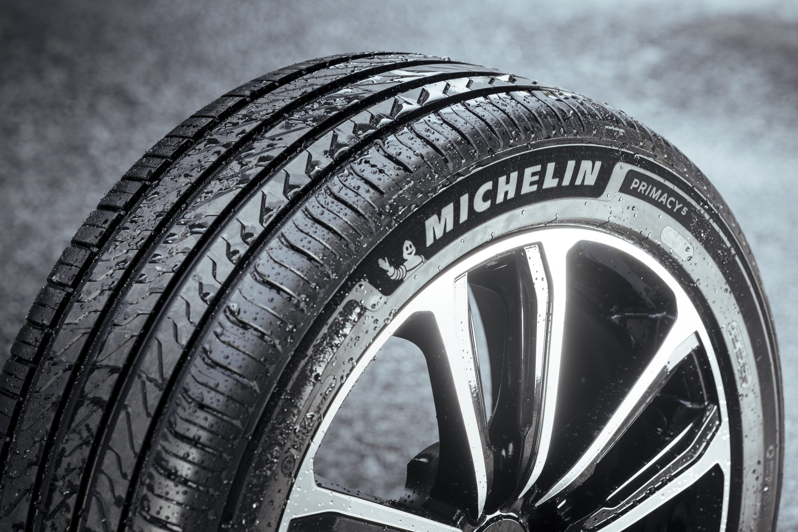 Primacy 5 - літня шина нового покоління від Michelin - Світлина